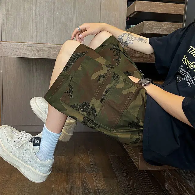 M JEANS STUDIOS 7