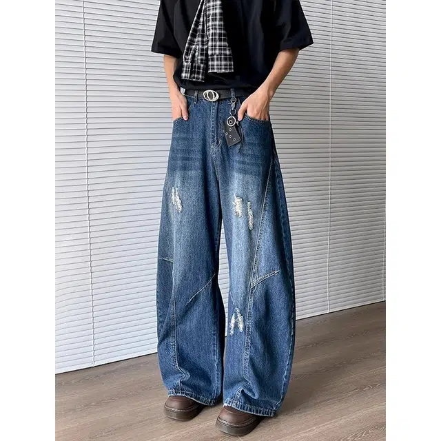 M JEANS STUDIOS 7 vibe