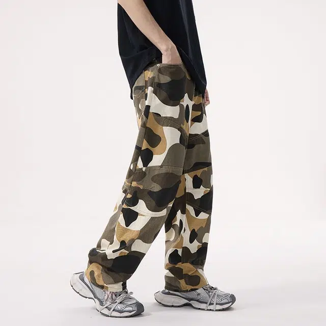 M JEANS STUDIOS 7