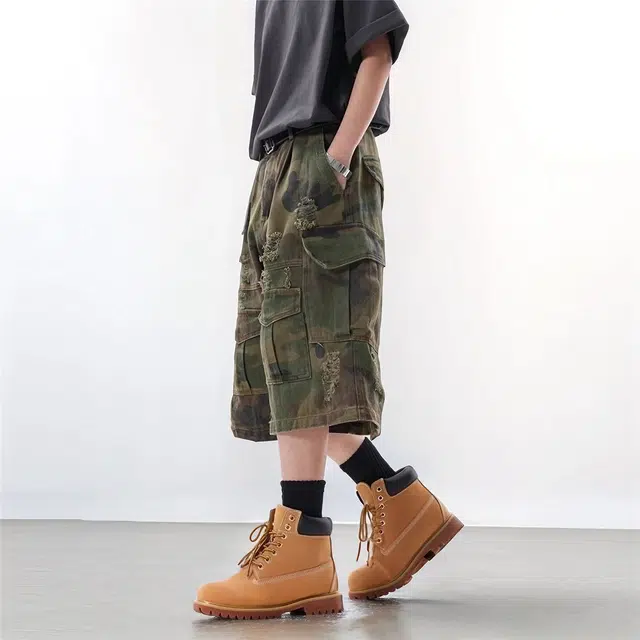 M JEANS STUDIOS 7
