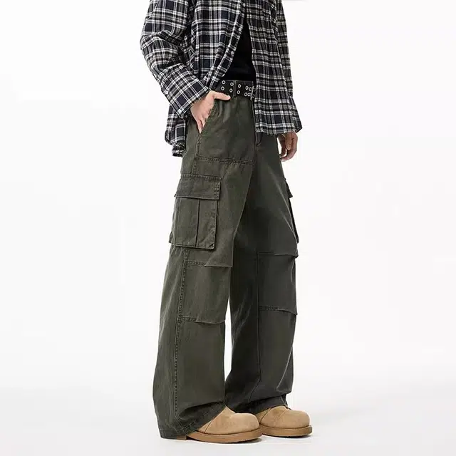 M JEANS STUDIOS 7