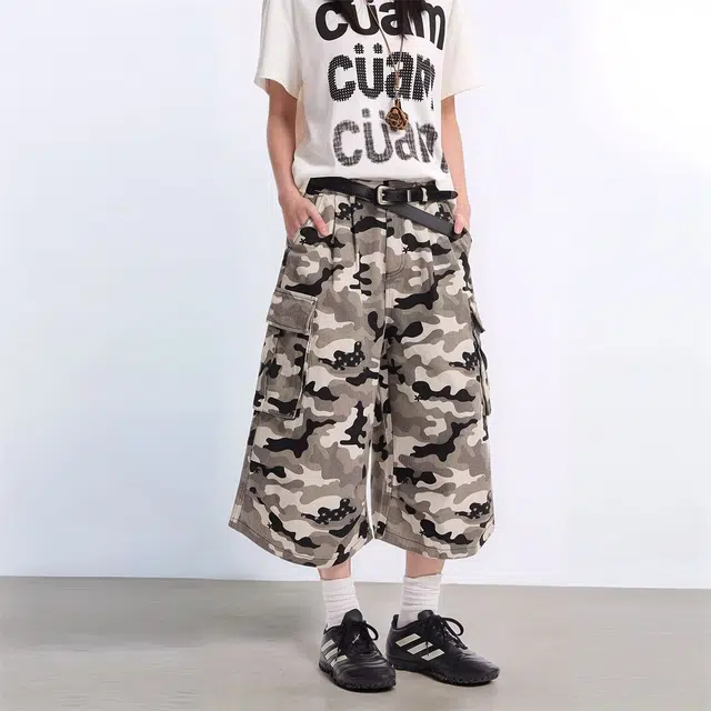 M JEANS STUDIOS 7