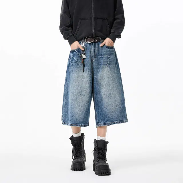 M JEANS STUDIOS 7