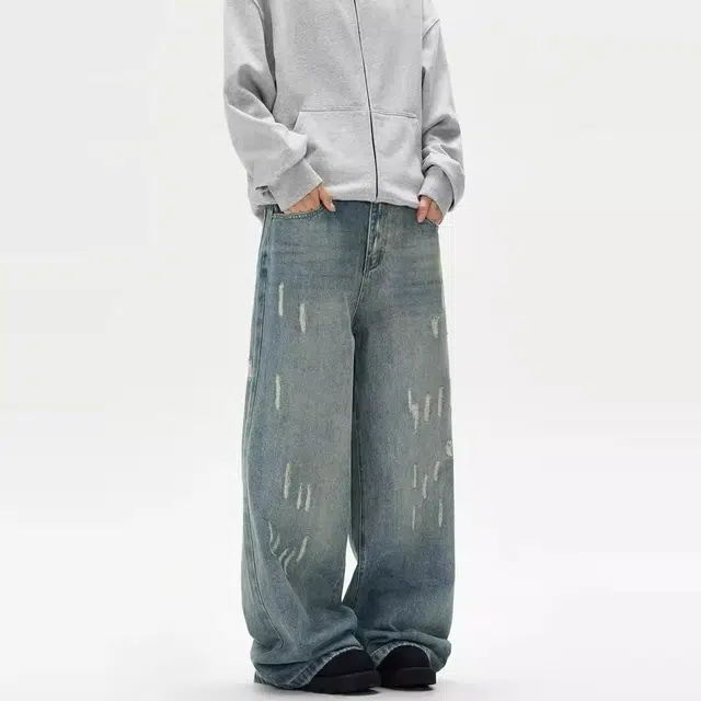 M JEANS STUDIOS 7