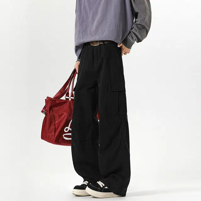 M JEANS STUDIOS 7