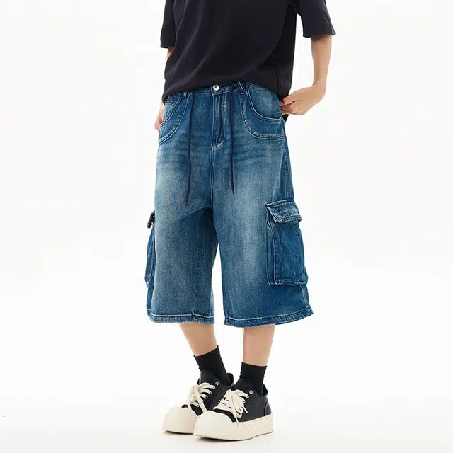 M JEANS STUDIOS 7