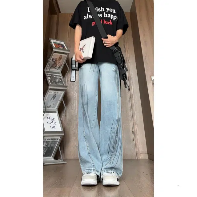 M JEANS STUDIOS 7