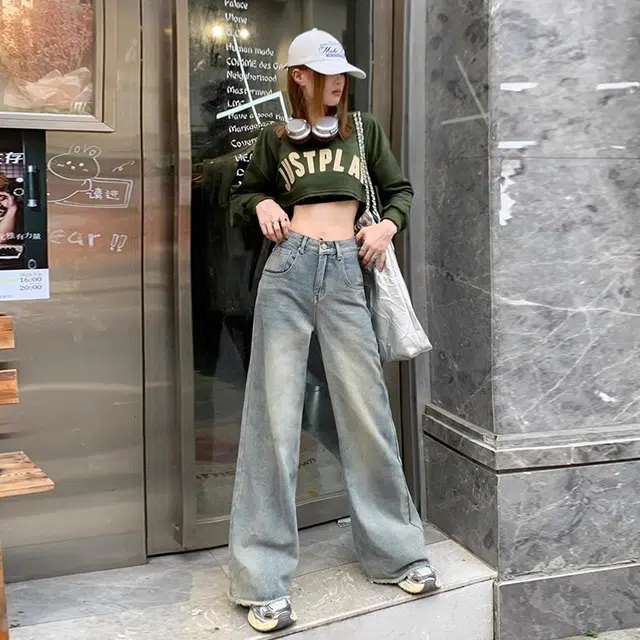 M JEANS STUDIOS 7 2025