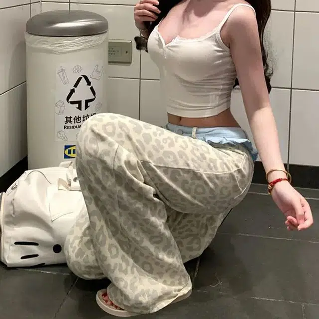 M JEANS STUDIOS 7 CleanFit