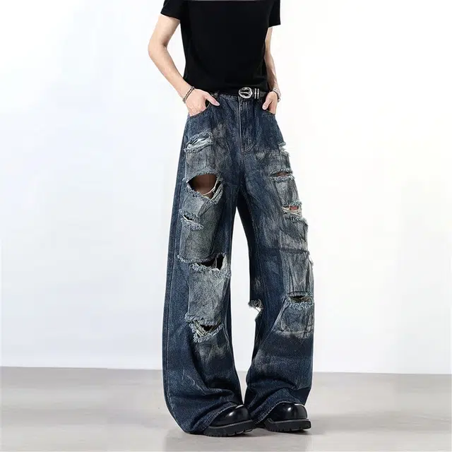M JEANS STUDIOS 7 vibe
