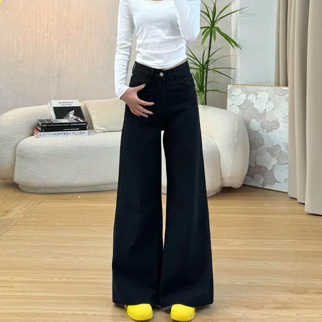 M JEANS STUDIOS 7 CleanFit