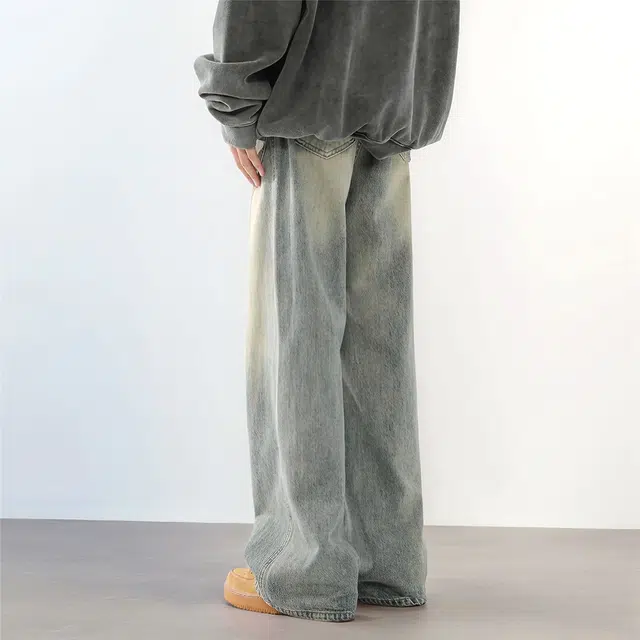 M JEANS STUDIOS 7