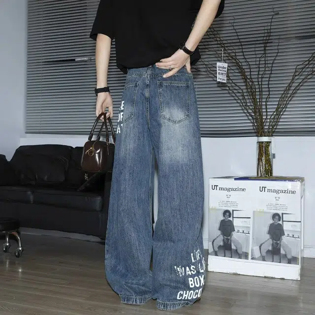 M JEANS STUDIOS 7