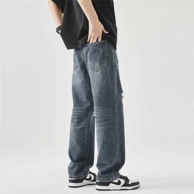 M JEANS STUDIOS 7
