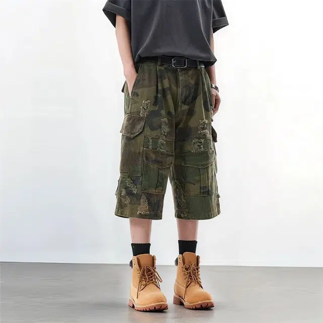 M JEANS STUDIOS 7
