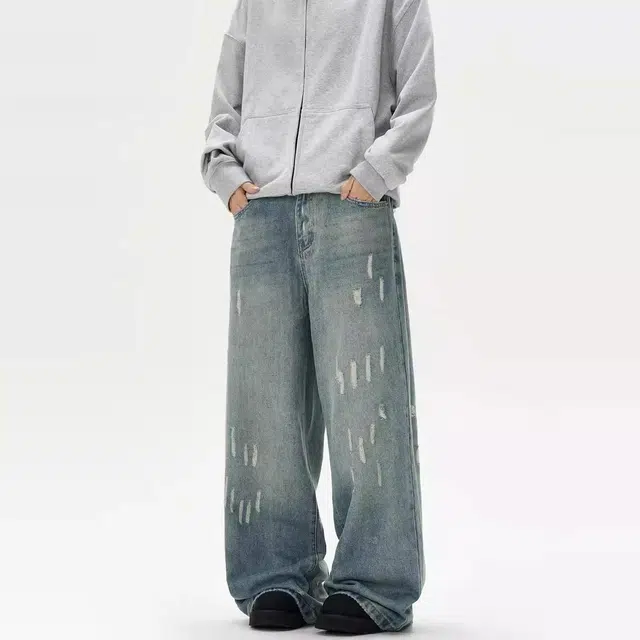 M JEANS STUDIOS 7