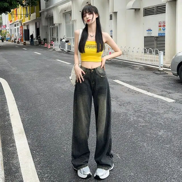 M JEANS STUDIOS 7 2025
