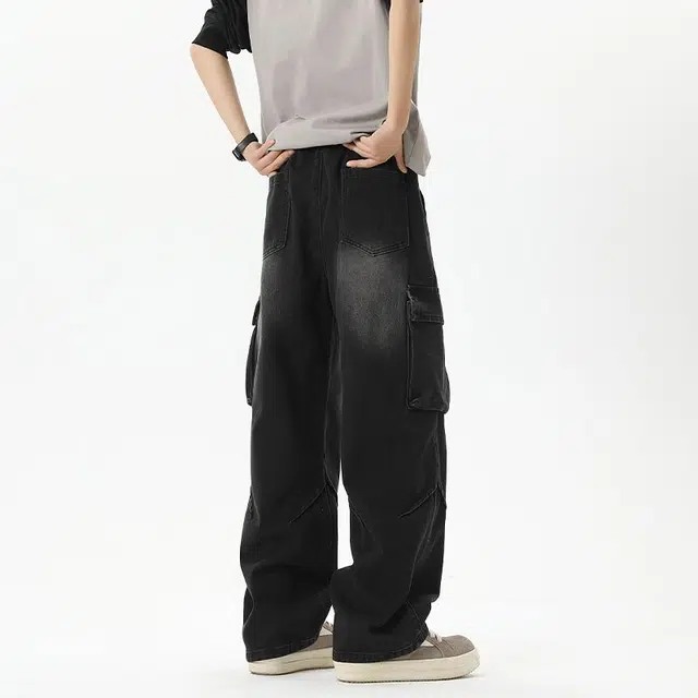 M JEANS STUDIOS 7