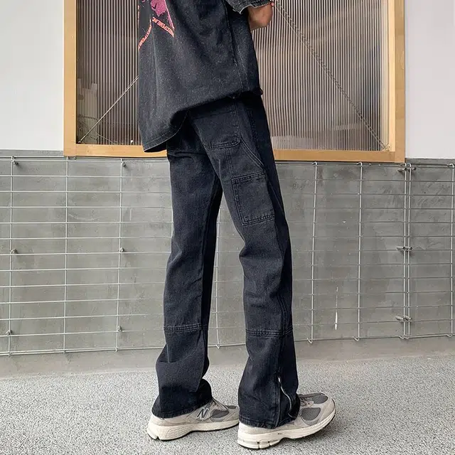 M JEANS STUDIOS 7 vibe