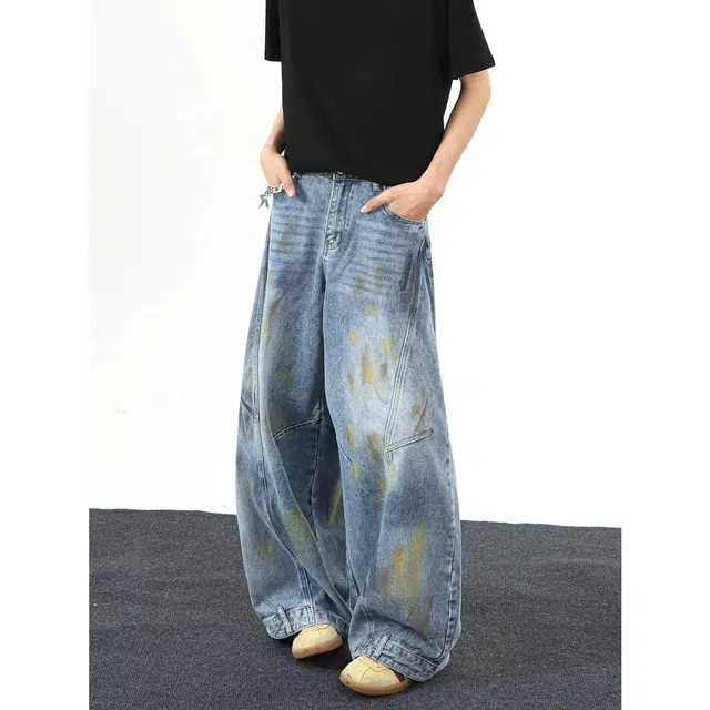 M JEANS STUDIOS 7