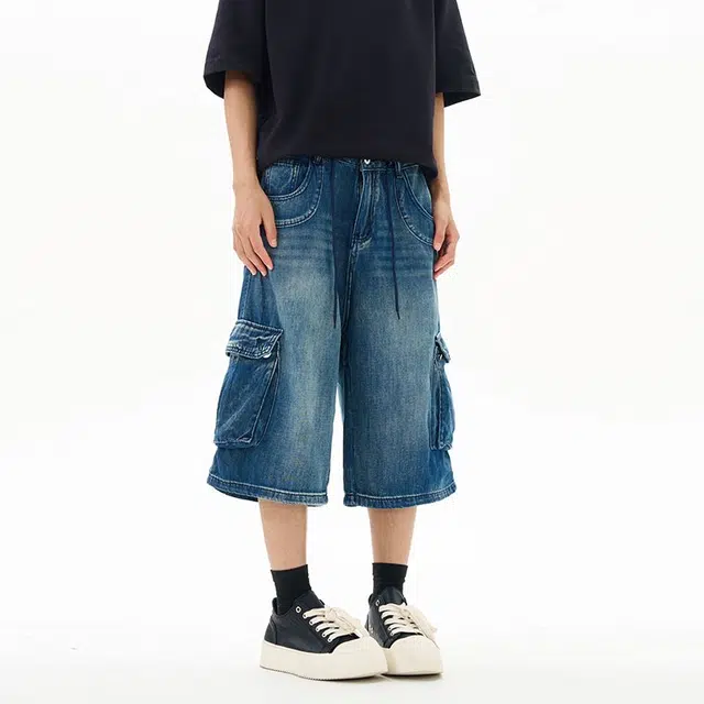 M JEANS STUDIOS 7