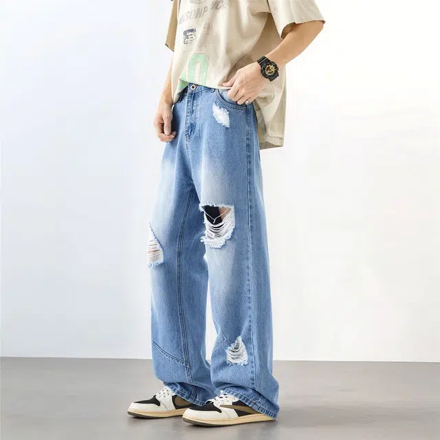 M JEANS STUDIOS 7 vibe