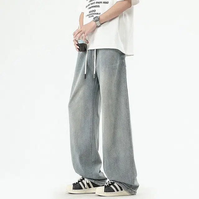 M JEANS STUDIOS 7