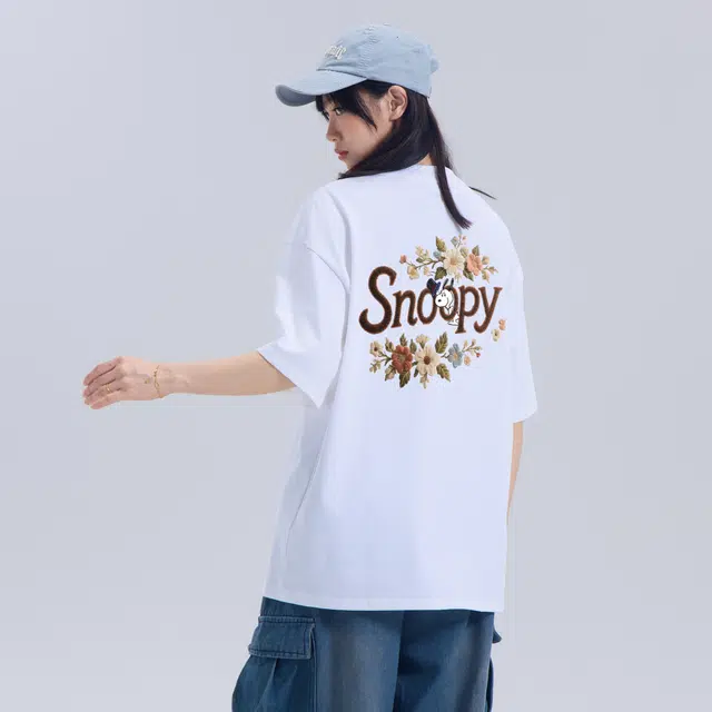 SNOOPY LogoT