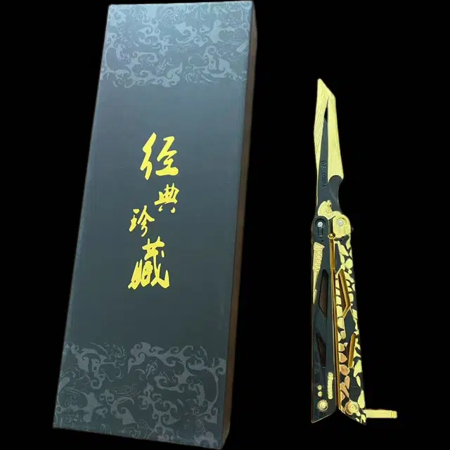 幽幽谷娜娜 三角洲行动游戏 影锋蝴蝶暗黑怜悯甩手刀道具合金 成品模型