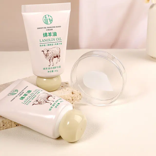 樱素肌 绵羊油水润护手霜 芳香补水滋润保湿