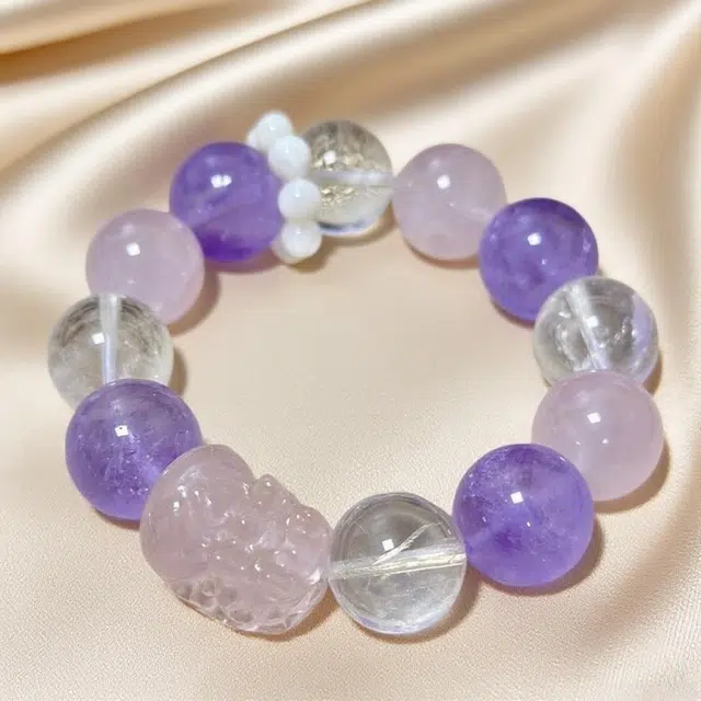 千叶珠宝 「貔貅纳财·紫印衔祥」梦幻粉紫水甜美瑞兽貔貅招财旺人缘转运串珠 新中式国潮小众轻奢设计款#好运天然 粉水晶 手串 女款