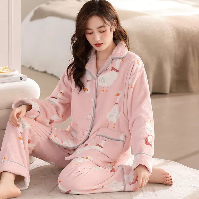 俞兆林 超火宝妈同款甜美时尚卡通高级感加厚保暖法兰绒孕期月子服便捷哺乳口舒适家居服睡衣套装 秋冬季 女款