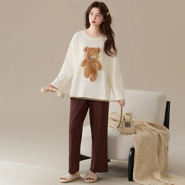 俞兆林 柔软纯棉可爱小熊卡通高级感圆领甜美少女学生舒适长袖家居服两件套睡衣套装 秋冬季 女款