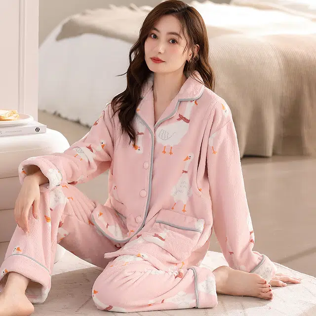 俞兆林 超火宝妈同款甜美时尚卡通高级感加厚保暖法兰绒孕期月子服便捷哺乳口舒适家居服睡衣套装 秋冬季 女款