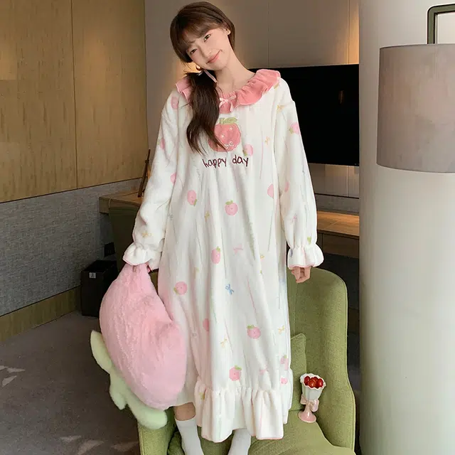 俞兆林 高级感甜美卡通圆领柔软法兰绒长袖中长裙可爱少女学生舒适家居服睡裙 秋冬季 女款