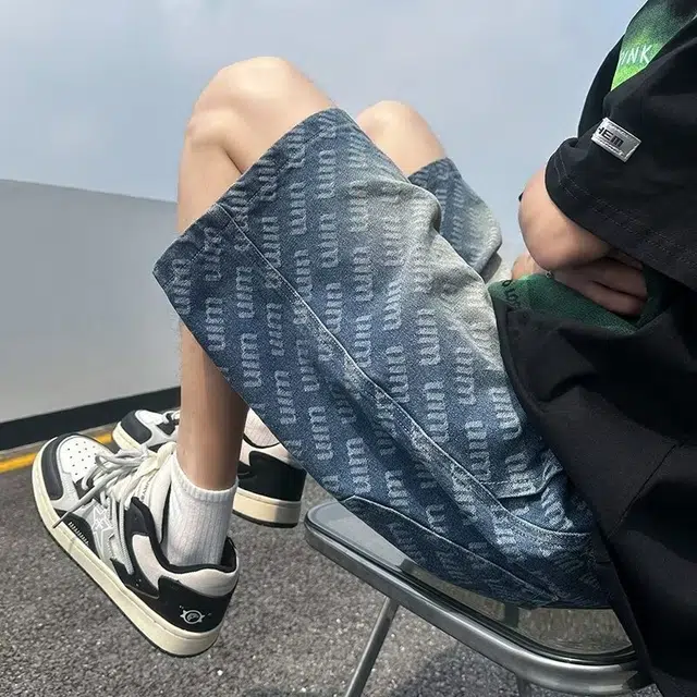 木木兔 美式薄款提花纹复古潮牌直筒宽松休闲百搭小众时尚设计感五分裤牛仔短裤 男款