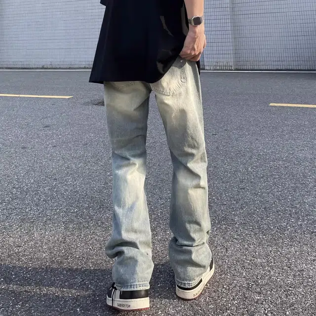 木木兔 美式水洗复古高街破洞舒适牛仔裤 男款