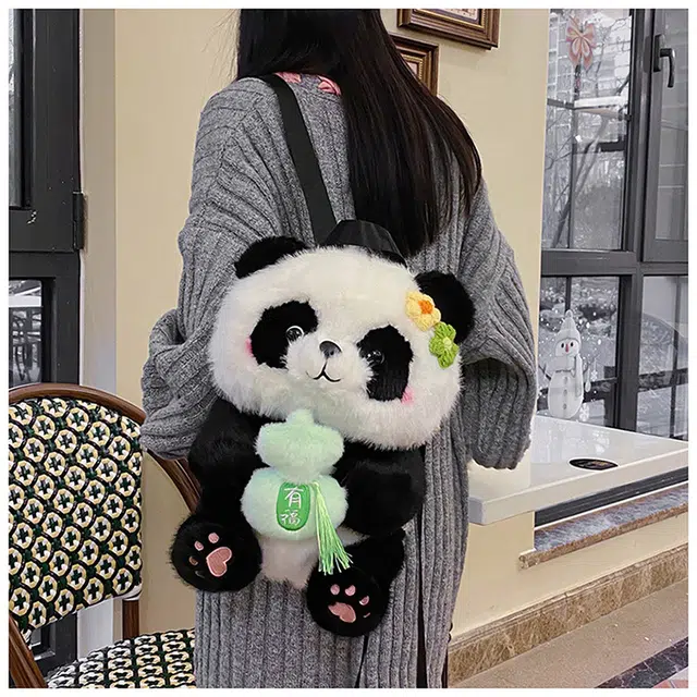 绿野客 可爱熊猫 花花女卡通抱发财苹果 包包轻便背包 旅游小 萌宠陪伴玩偶 尼龙 双肩包 中号 黑色