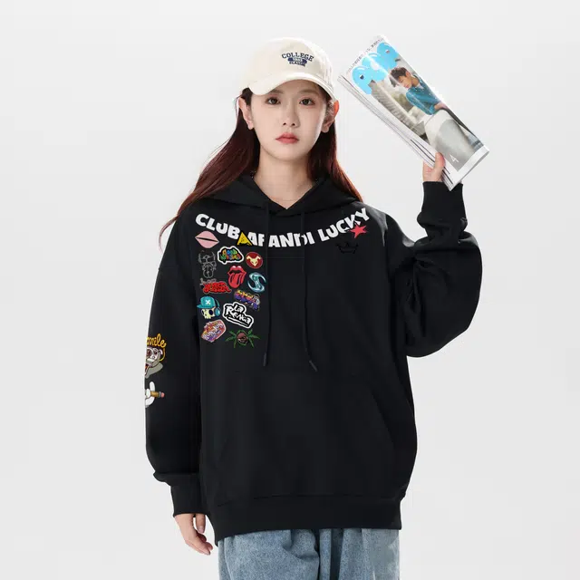 阿凡迪 美式高街复古个性创意趣味涂鸦小标印花宽松日常通勤休闲运动经典百搭长袖氛围感学院风套头连帽卫衣 男女同款