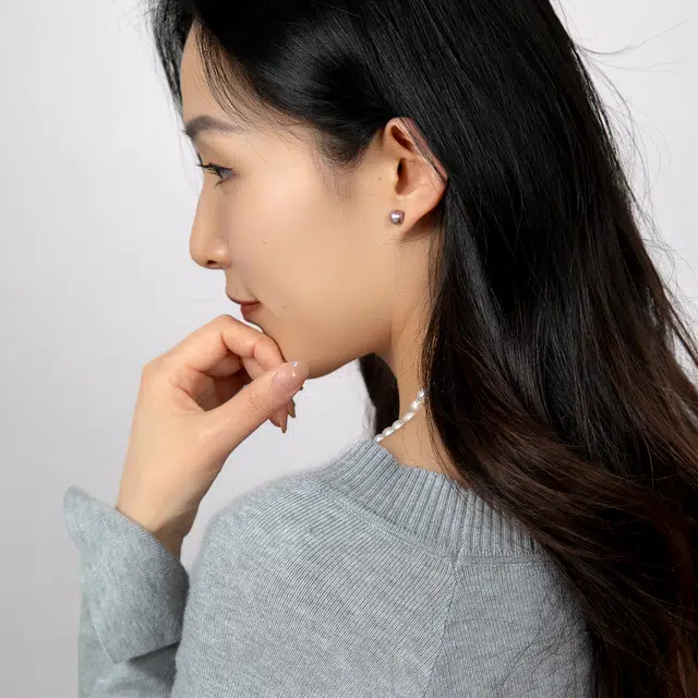 海蒂 若华 紫色正圆强光 淡水珍珠 耳钉 女款