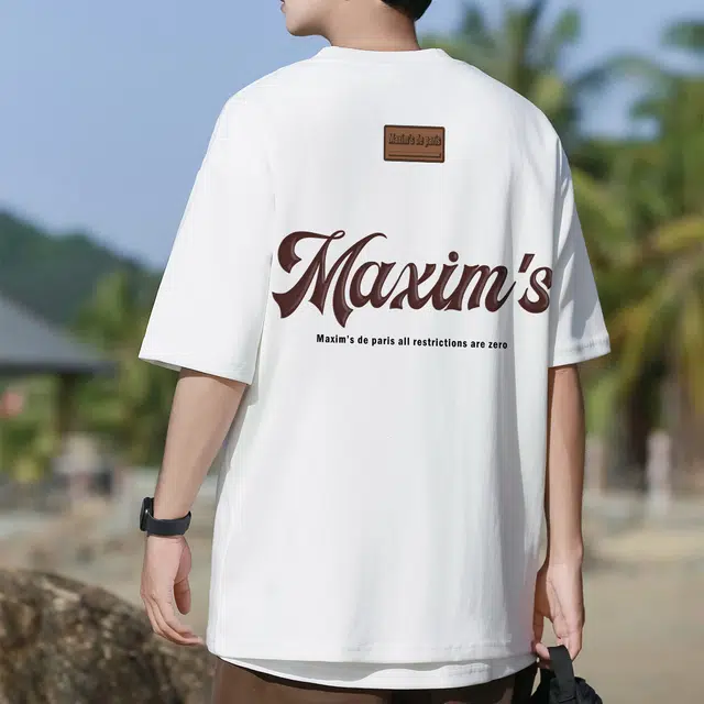 maxim's de paris LOGOT