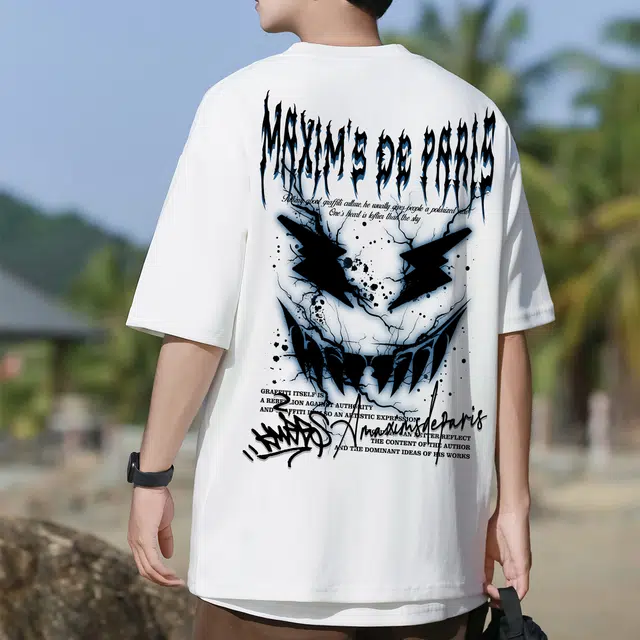 maxim's de paris T