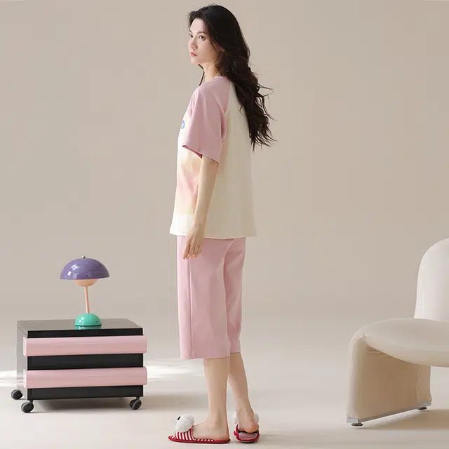 黛尔佳人 短袖七分裤抗菌宽松舒适透气吸汗睡衣套装 女款
