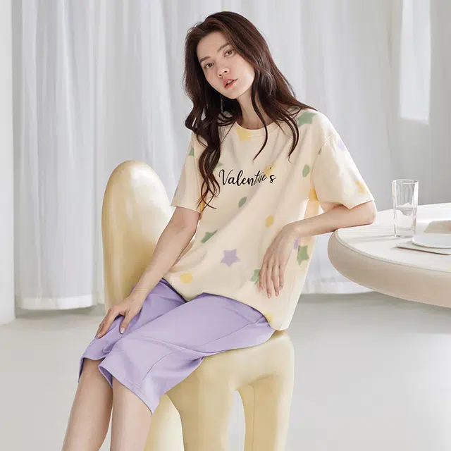 黛尔佳人 带胸垫短袖七分裤清新时尚透气吸汗夏季睡衣套装 女款