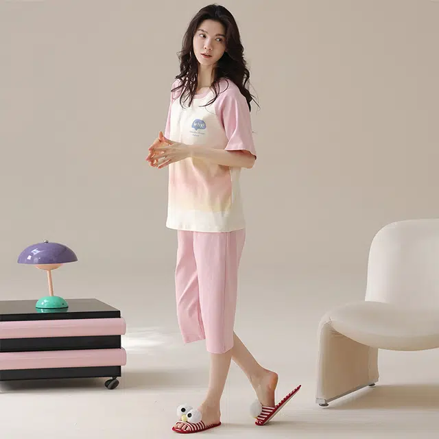 黛尔佳人 短袖七分裤抗菌宽松舒适透气吸汗睡衣套装 女款