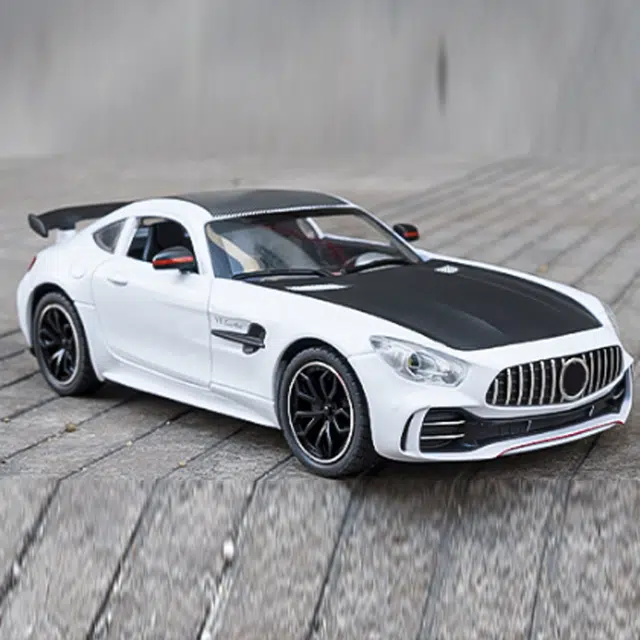 124AMG GTR