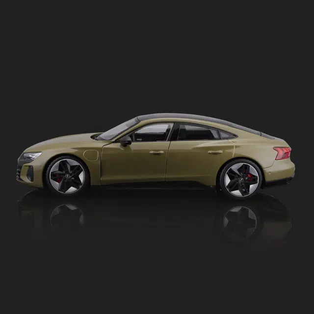 118 Audi RS e-tron GT