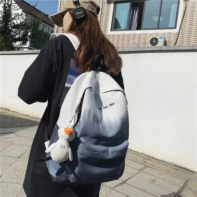 南潇湘 小清新休闲高颜值精美潮版韩版百搭书包 尼龙布 双肩包 常规 男女同款情侣款 灰色卡其色绿色蓝色