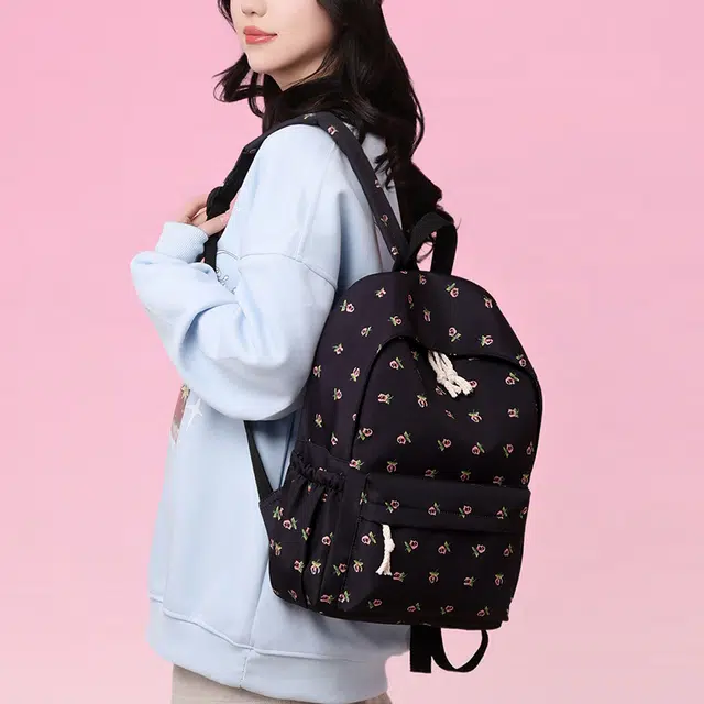 南潇湘 时尚简约潮流 尼龙布 双肩包 女款 黑色/白色