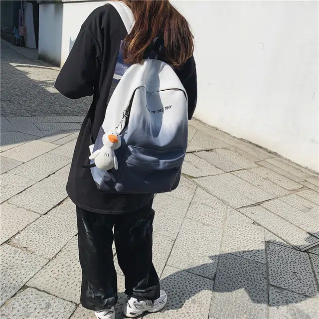 南潇湘 小清新休闲高颜值精美潮版韩版百搭书包 尼龙布 双肩包 常规 男女同款情侣款 灰色卡其色绿色蓝色